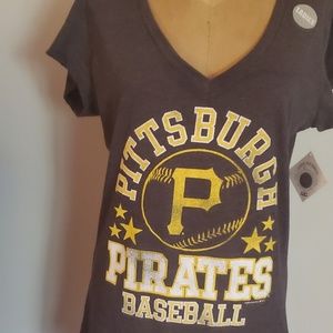 NWT MLB Pittsburgh Pirates Ladies V Neck Tee XL